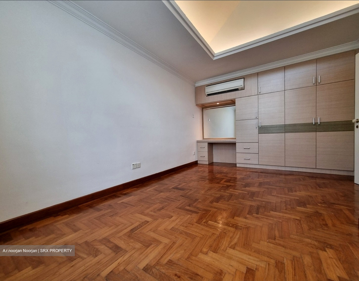 Chancery Grove (D11), Condominium #502656021